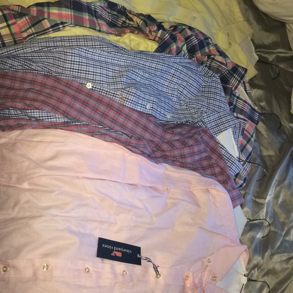 Vineyard Vines bundle. 5 shirts $200